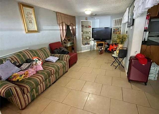 Property at 2554 Lamar St, Bossier City, LA 71112, 3 beds, 2 baths