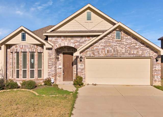 Property at 1301 Monticello Dr, Burleson, TX 76028, 4 beds, 3 baths