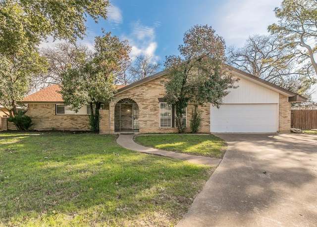 Property at 2005 Winewood Ln, Arlington, TX 76013, 3 beds, 2.5 baths