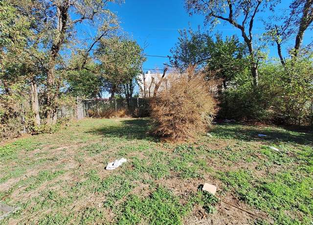 Property at 4433 Virginia Ln, Fort Worth, TX 76103, 2 beds, 1 bath