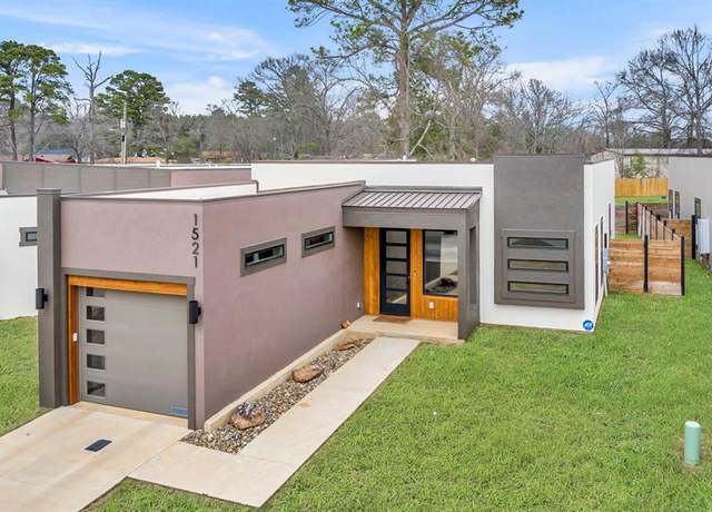 Property at 1521 Mahlow Dr, Longview, TX 75601, 3 beds, 2 baths