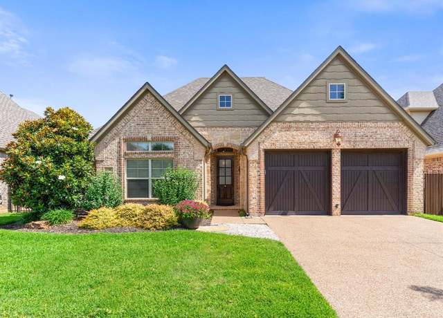 Property at 735 E Hill St, Keller, TX 76248, 3 beds, 3 baths