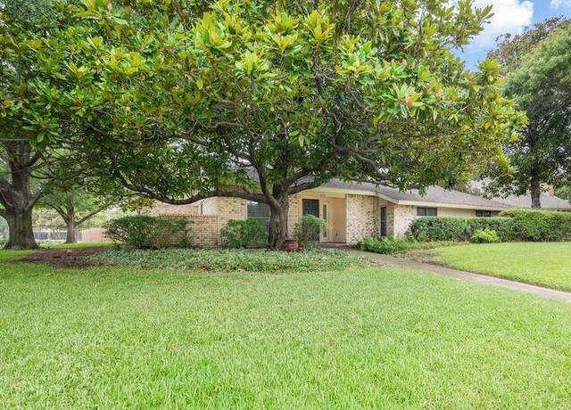 Property at 2525 Parkhaven Dr, Plano, TX 75075, 4 beds, 2 baths