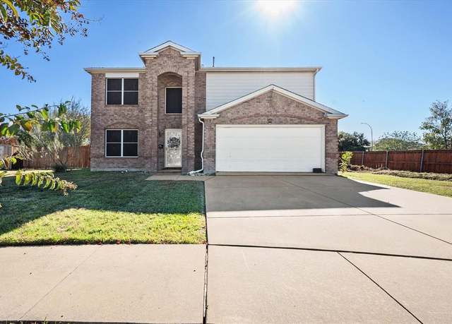 Property at 1400 Suncrest Ct, Arlington, TX 76002, 4 beds, 2.5 baths