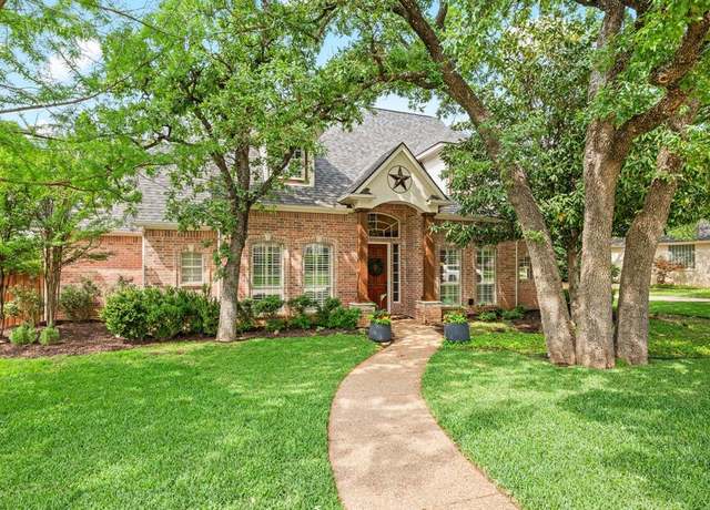 Property at 941 Canterbury Ln, Keller, TX 76248, 5 beds, 3.5 baths