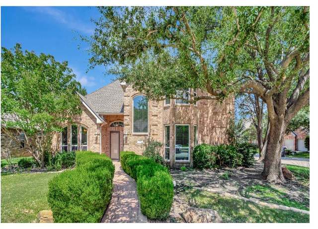 Property at 213 Ledgenest Dr, Mckinney, TX 75072, 4 beds, 3.5 baths