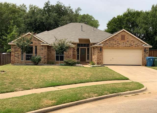 Property at 5321 Meadow Chase Ln, Flower Mound, TX 75028, 4 beds, 2 baths