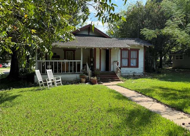 Property at 242 E North St, Wills Point, TX 75169, 2 beds, 1 bath