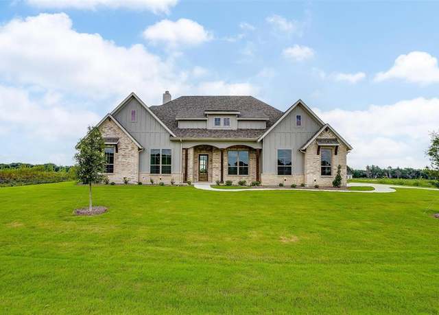 Property at 131 Aria Dr, Waxahachie, TX 75165, 4 beds, 3.5 baths