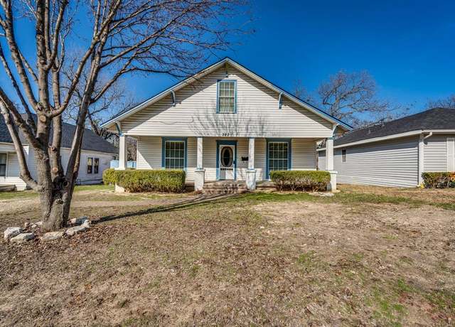 Property at 323 W University Ave, Waxahachie, TX 75165, 3 beds, 2 baths
