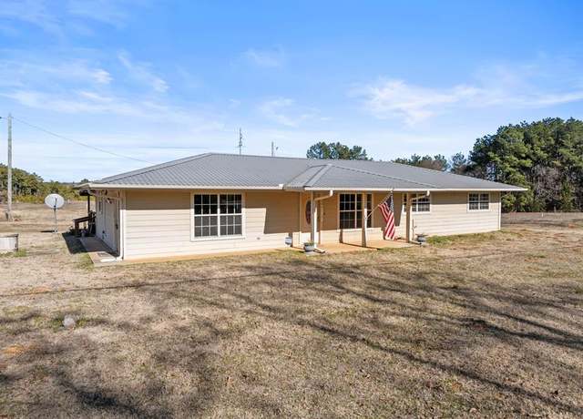 Property at 1135 County Road 2112, Daingerfield, TX 75638, 3 beds, 2 baths