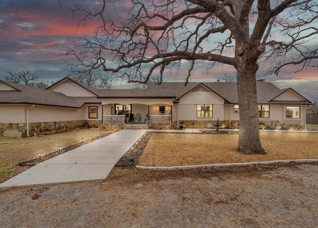 Property at 2313 Hickory Creek Rd, Denton, TX 76210, 3 beds, 3.5 baths