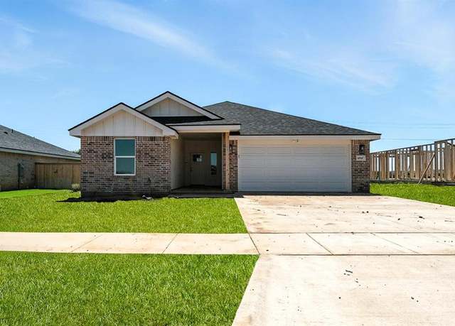Property at 6916 Tin Cup, Abilene, TX 79606, 3 beds, 2 baths