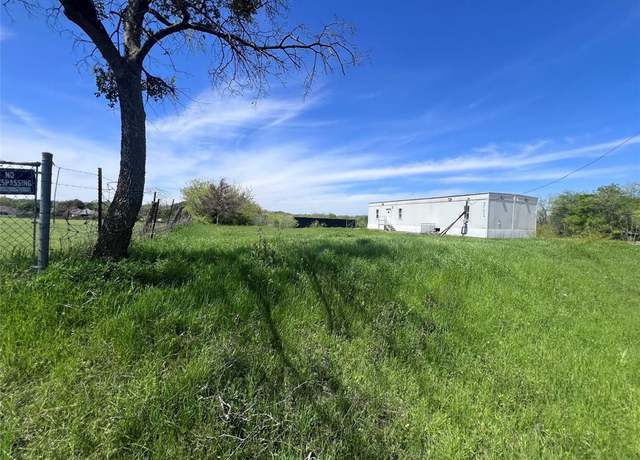 Property at 303 N Industrial Blvd, Crowley, TX 76036