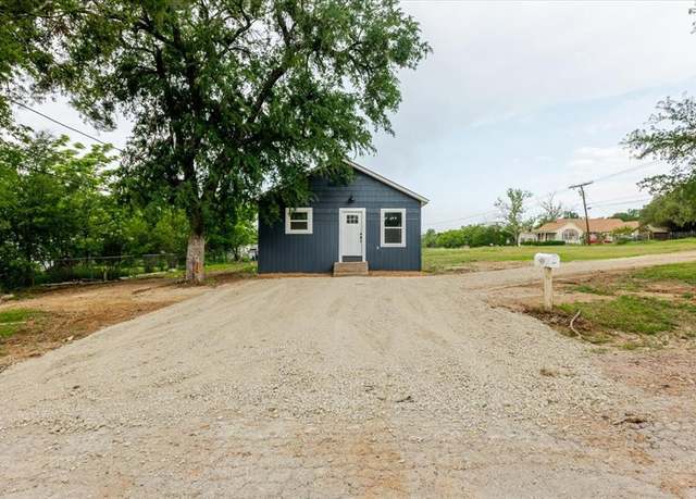 Property at 1202 SW 11th Ave, Mineral Wells, TX 76067, 3 beds, 2 baths