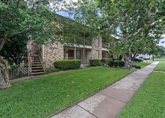 Property at 2212 Merrick St, Fort Worth, TX 76107, 8 beds, 8 baths