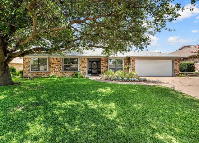 Property at 7113 Greenhill Trl, North Richland Hills, TX 76182, 4 beds, 2 baths