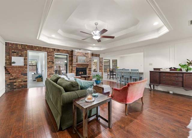 Property at 7113 Greenhill Trl, North Richland Hills, TX 76182, 4 beds, 2 baths