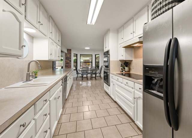Property at 7113 Greenhill Trl, North Richland Hills, TX 76182, 4 beds, 2 baths