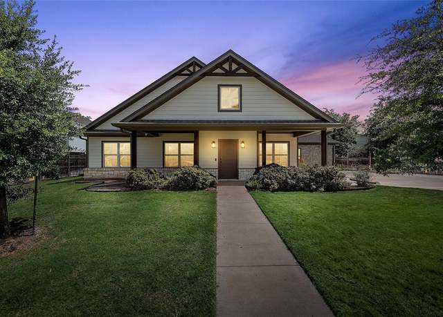Property at 2114 S 11th St, Waco, TX 76706, 6 beds, 6.5 baths