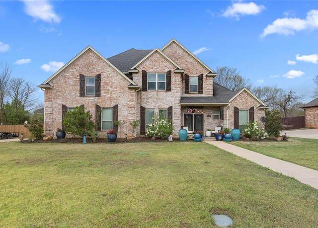 Property at 503 Ashton Ln, Reno, TX 75462, 4 beds, 2.5 baths