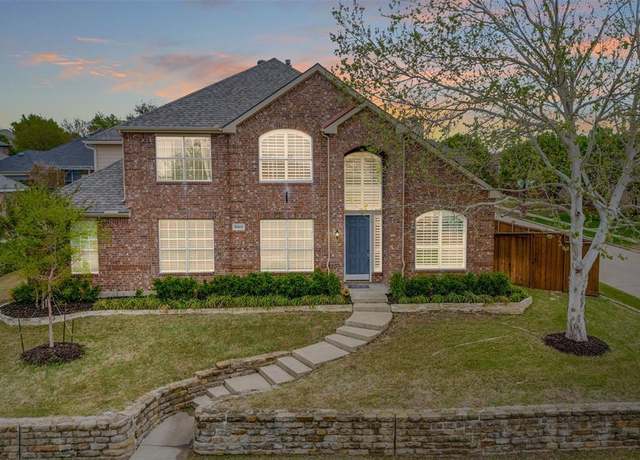 Property at 10402 Red Clover Dr, Frisco, TX 75033, 5 beds, 3 baths