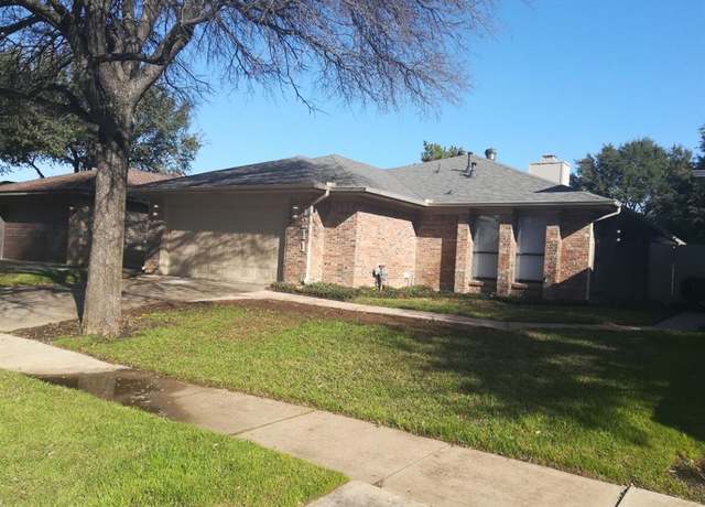 Property at 1211 Oriental Ave, Arlington, TX 76011, 3 beds, 2 baths