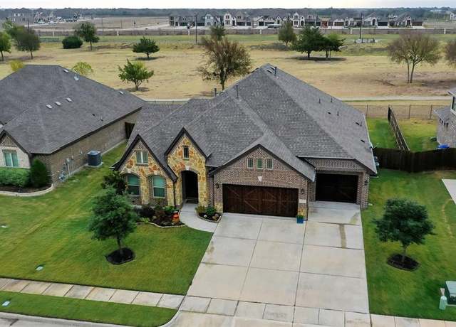 Property at 2312 Llano Dr, Royse City, TX 75189, 3 beds, 2.5 baths