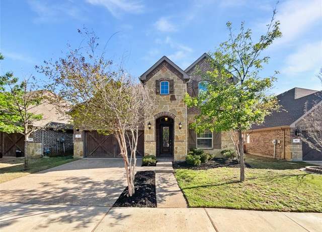 Property at 813 Dove Trl, Euless, TX 76039, 4 beds, 3 baths
