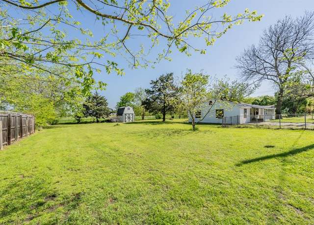 Property at 104 Bowers St, Seagoville, TX 75159, 3 beds, 2 baths