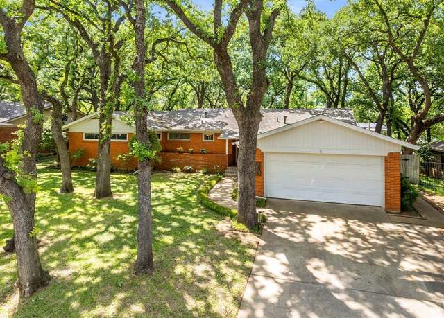 Property at 1108 Sherwood Dr, Arlington, TX 76013, 3 beds, 2 baths
