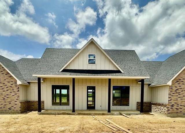 Property at 3748 County Road 424, Cleburne, TX 76031, 3 beds, 2.5 baths