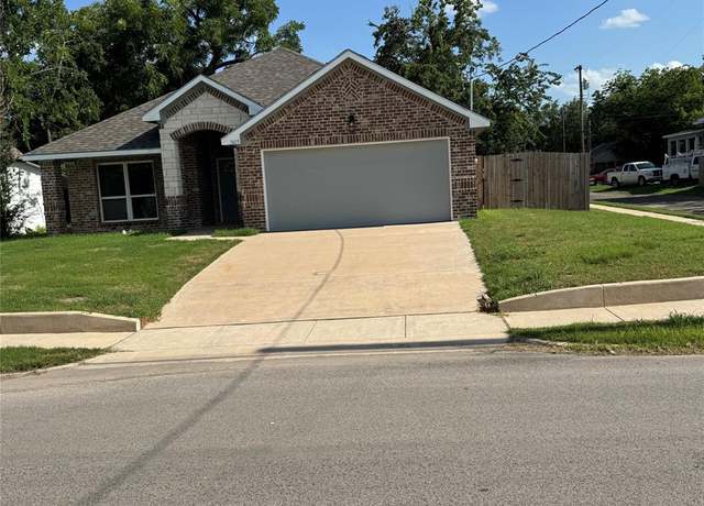 Property at 1615 Jones St, Greenville, TX 75401, 3 beds, 2.5 baths