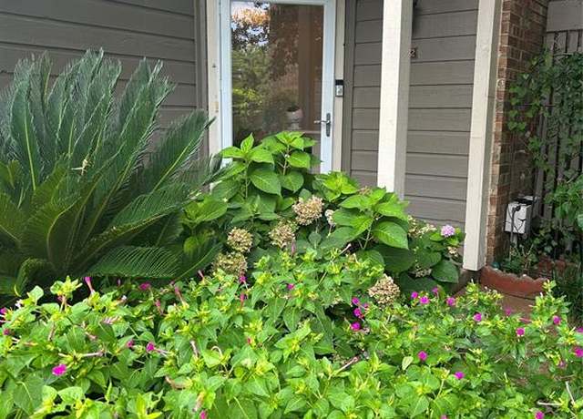 Property at 1108 Quail Valley Ln #122, Arlington, TX 76011, 1 bed, 1 bath