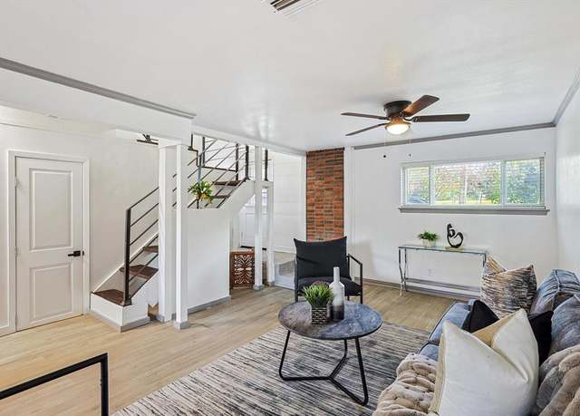 Property at 4039 Cole Ave #101, Dallas, TX 75204, 3 beds, 2.5 baths
