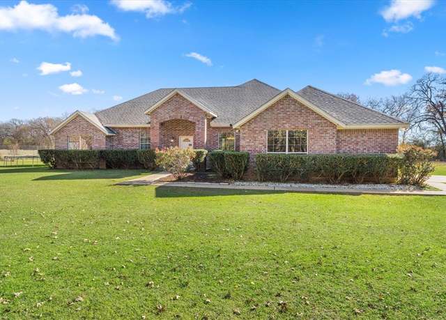 Property at 9789 S State Highway 34, Scurry, TX 75158, 4 beds, 2 baths