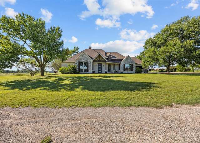 Property at 1129 Old Maypearl Rd, Waxahachie, TX 75167, 4 beds, 2.5 baths