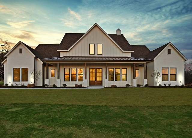 Property at 2113 Dicey Rd, Weatherford, TX 76085, 4 beds, 4.5 baths