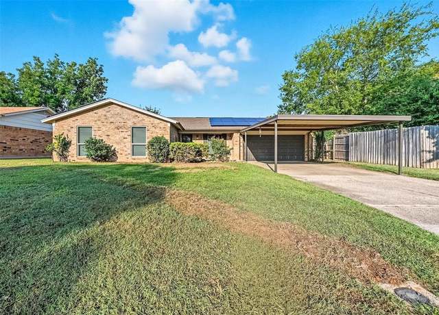 Property at 121 Cedar St, Mansfield, TX 76063, 3 beds, 2 baths