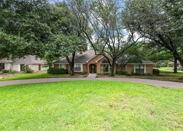 Property at 7101 Fish Pond Rd, Waco, TX 76710, 4 beds, 3 baths