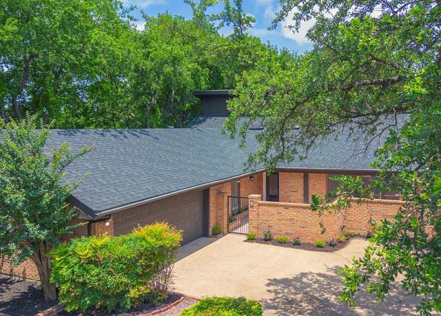 Property at 62 Legend Rd, Benbrook, TX 76132, 4 beds, 3 baths