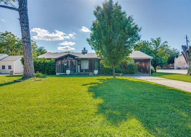 Property at 1033 Lydick Ln, River Oaks, TX 76114, 5 beds, 2 baths