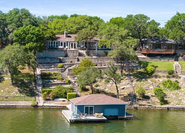 Property at 3803 Fairway Dr, Granbury, TX 76049, 3 beds, 2 baths