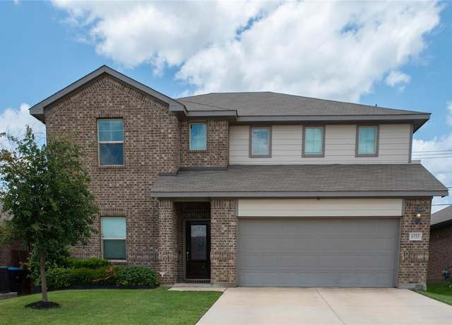 Property at 6333 Copperhead Dr, Fort Worth, TX 76179, 5 beds, 3 baths
