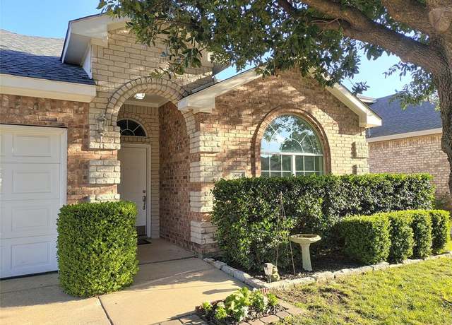 Property at 3908 Cedar Falls Dr, Fort Worth, TX 76244, 4 beds, 3 baths