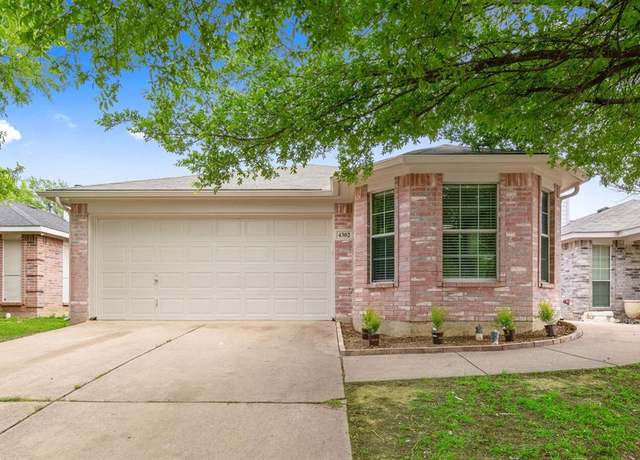 Property at 4302 Comer St, Denton, TX 76207, 3 beds, 2 baths