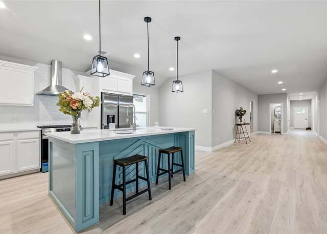 Property at 2833 W Biddison St, Fort Worth, TX 76109, 4 beds, 4.5 baths