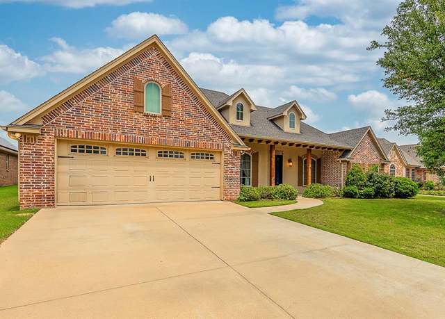 Property at 3541 Abes Landing Dr, Granbury, TX 76049, 3 beds, 3 baths