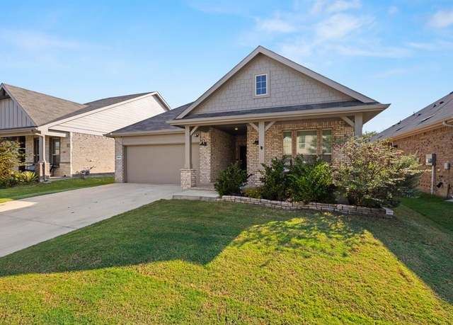 Property at 5601 Round Hill Rd, Denton, TX 76210, 4 beds, 2 baths