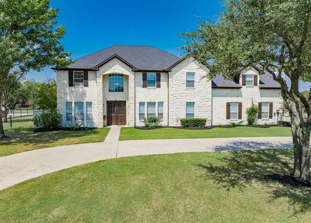 Property at 853 Equestrian Dr, Rockwall, TX 75032, 5 beds, 4.5 baths
